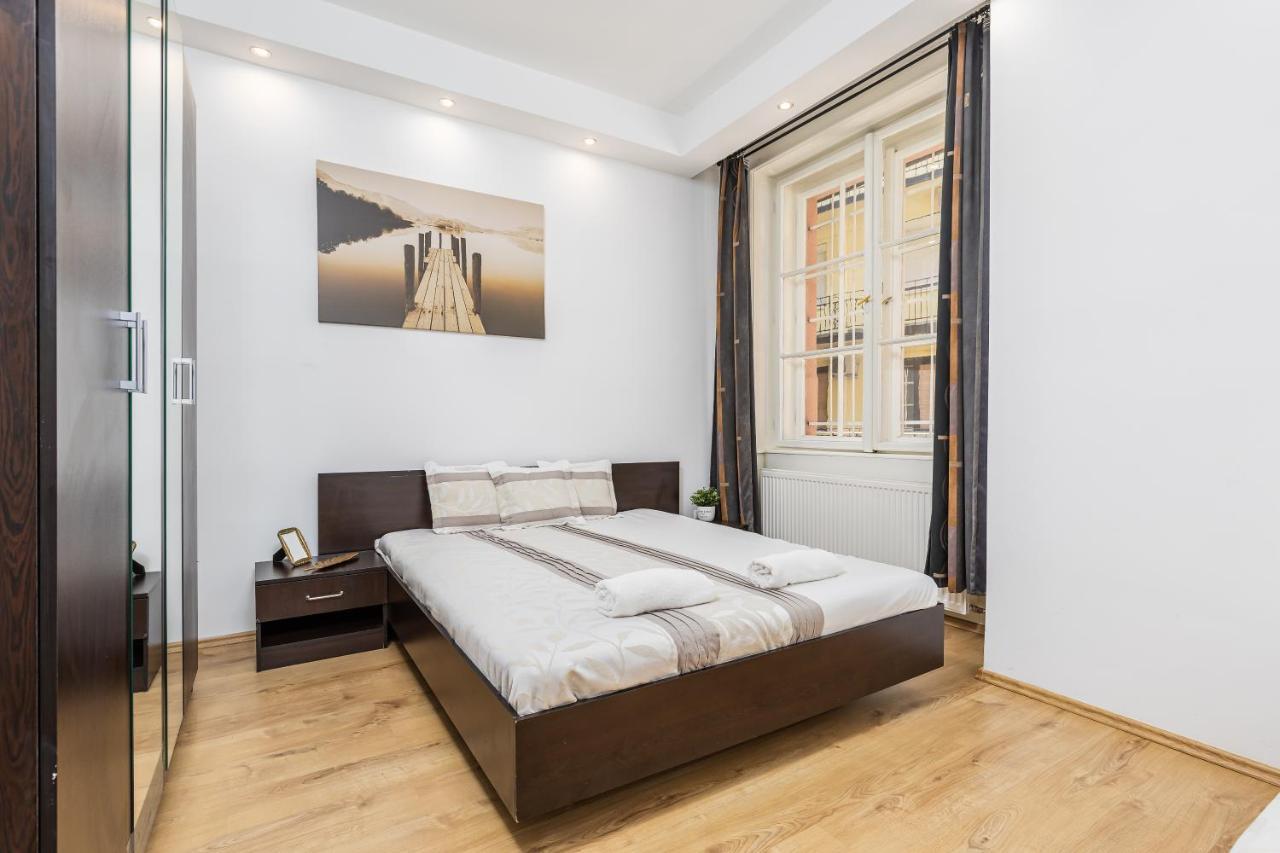 Real Apartments Kertész Budapest Esterno foto